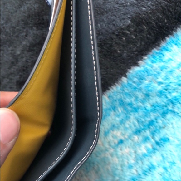 Goyard bi fold wallet. Brand new never used. Asking only $600 Blue colour - Picture 4 of 4